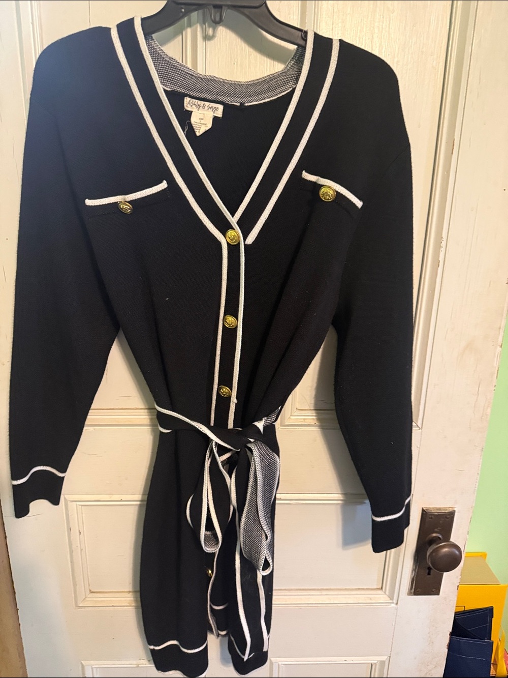 Audrey & Grace Black Knit Belted V-Neck Dress